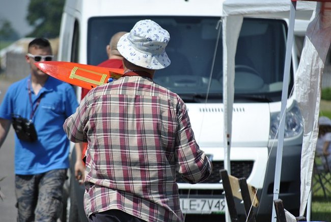 Łódki na stawie ? zdjęcia