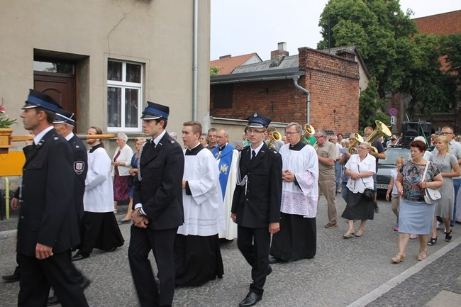 W skupieniu i modlitwie - zdjęcia