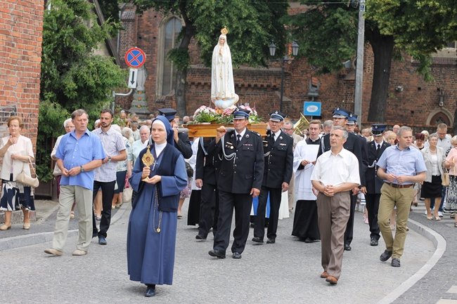 W skupieniu i modlitwie - zdjęcia