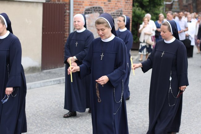 W skupieniu i modlitwie - zdjęcia
