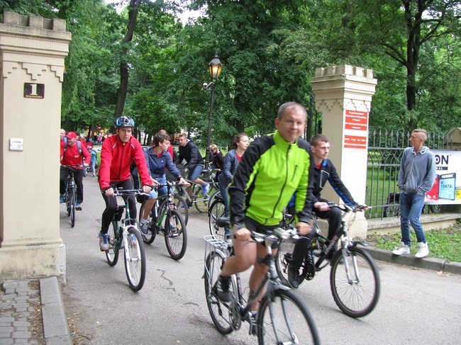 Bawili się nie tylko pracownicy - zdjęcia