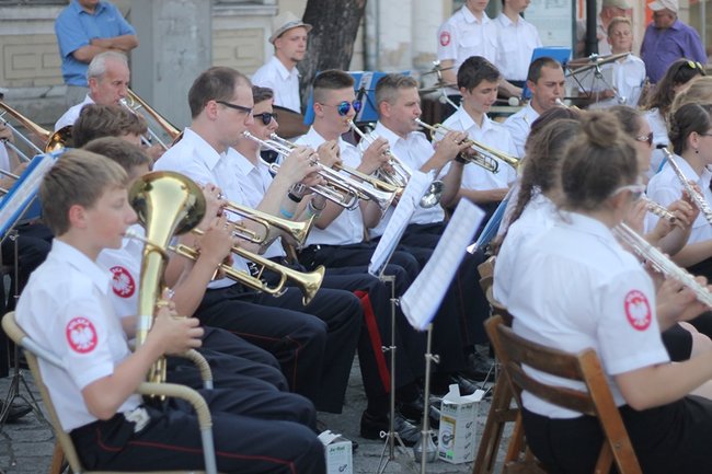 Ostatni koncert dla gostynian - zdjęcia