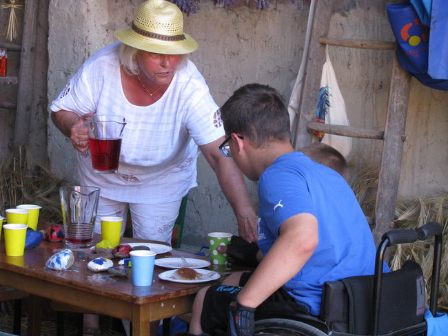 Malowanie na sianie - zdjęcia