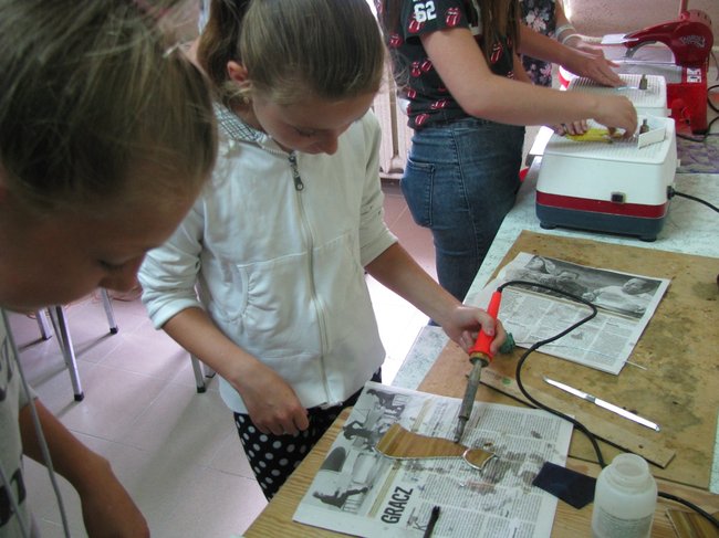 Tworzyli barwne witraże - zdjęcia