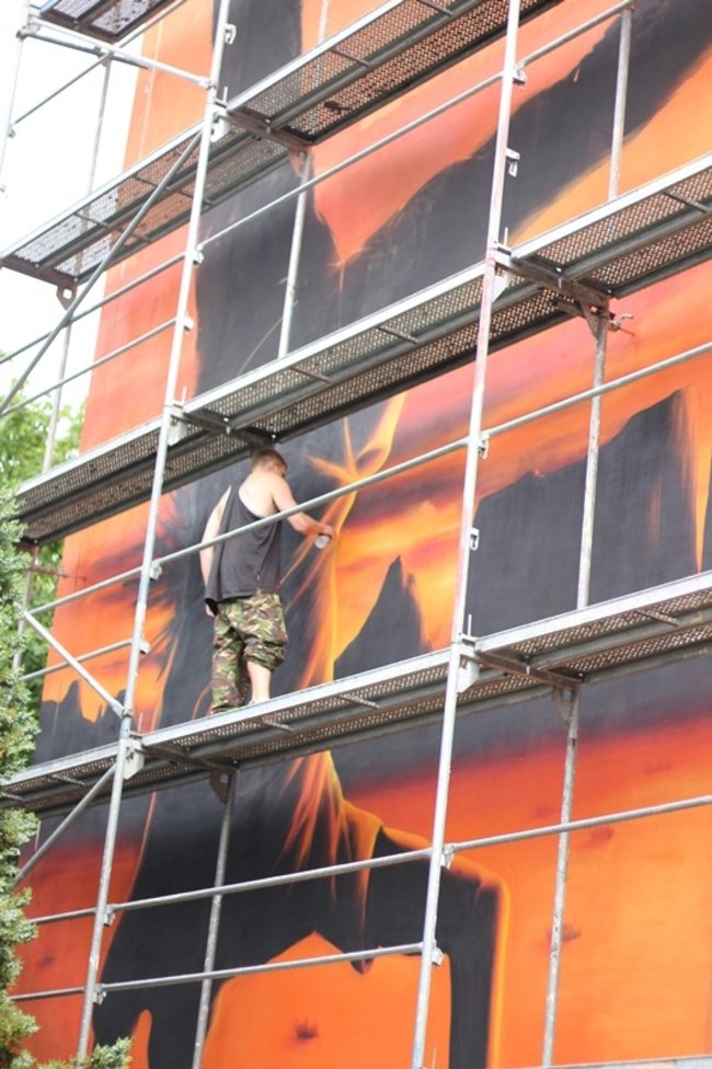 Niezwykłe malowidło na szkole - zdjęcia