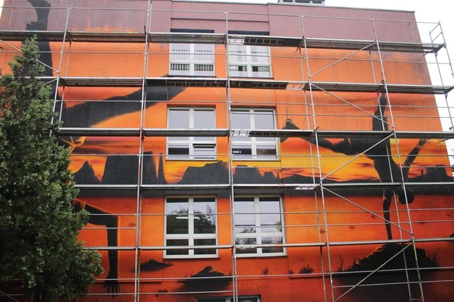 Niezwykłe malowidło na szkole - zdjęcia