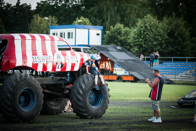Gladiatorzy na stadionie - zdjęcia