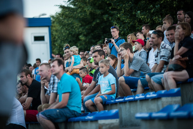 Gladiatorzy na stadionie - zdjęcia