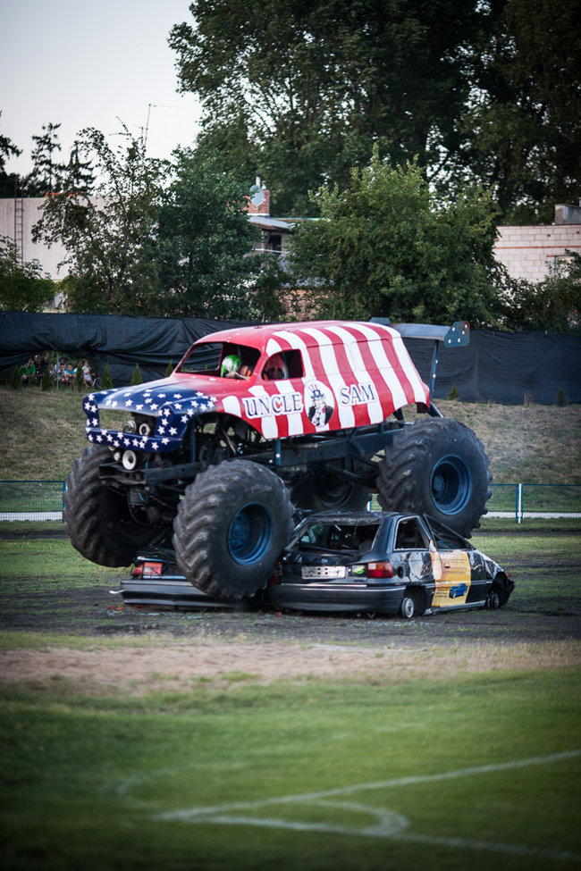 Gladiatorzy na stadionie - zdjęcia