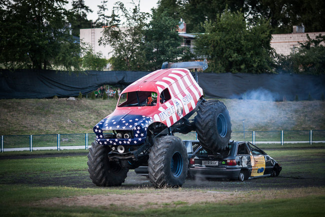 Gladiatorzy na stadionie - zdjęcia