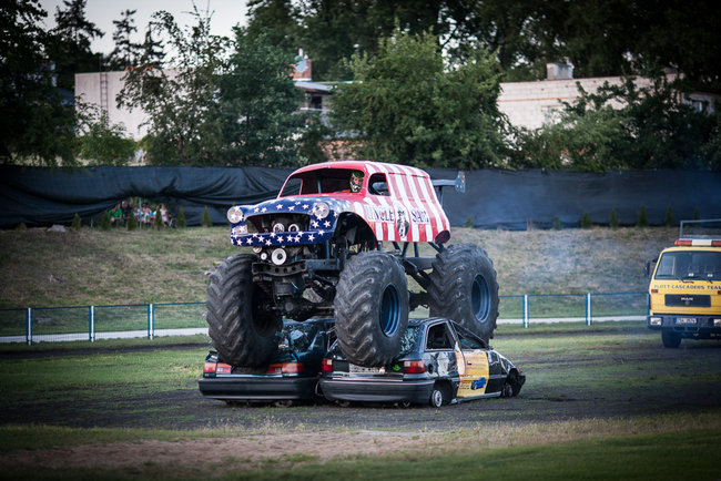 Gladiatorzy na stadionie - zdjęcia