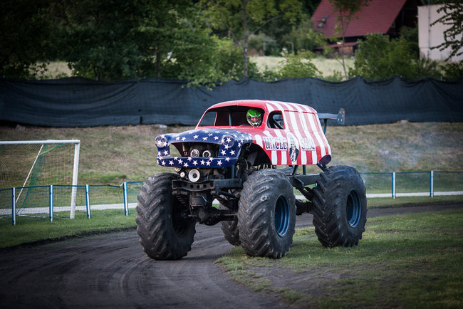 Gladiatorzy na stadionie - zdjęcia