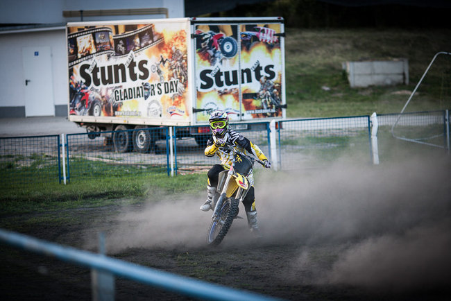 Gladiatorzy na stadionie - zdjęcia