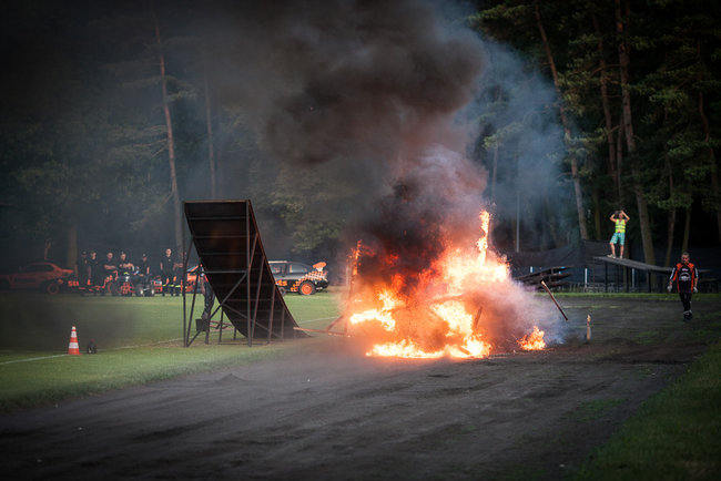 Gladiatorzy na stadionie - zdjęcia