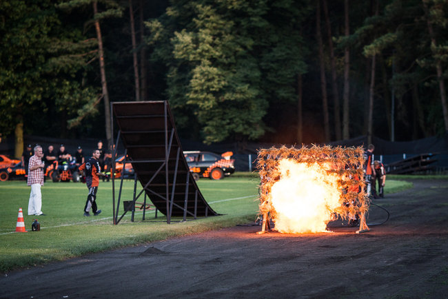 Gladiatorzy na stadionie - zdjęcia