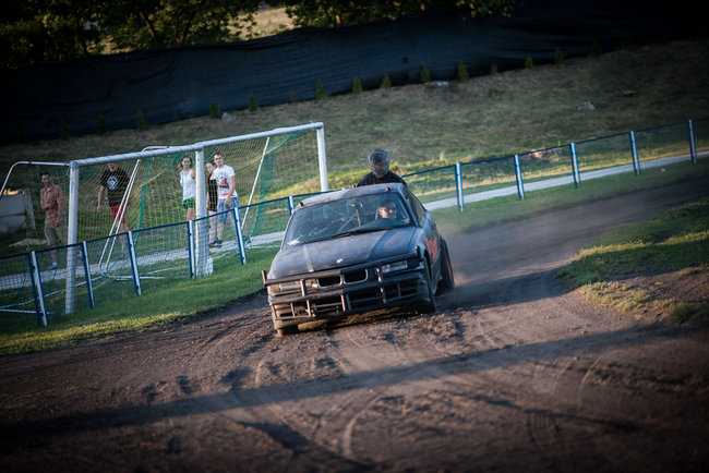 Gladiatorzy na stadionie - zdjęcia