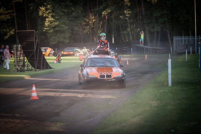 Gladiatorzy na stadionie - zdjęcia