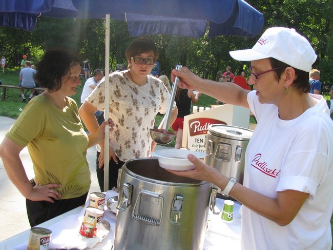 Rodzinny festyn z pomidorówką - zdjęcia