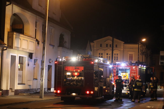 Pożar. Kobieta chciała skakać z okna - zdjęcia