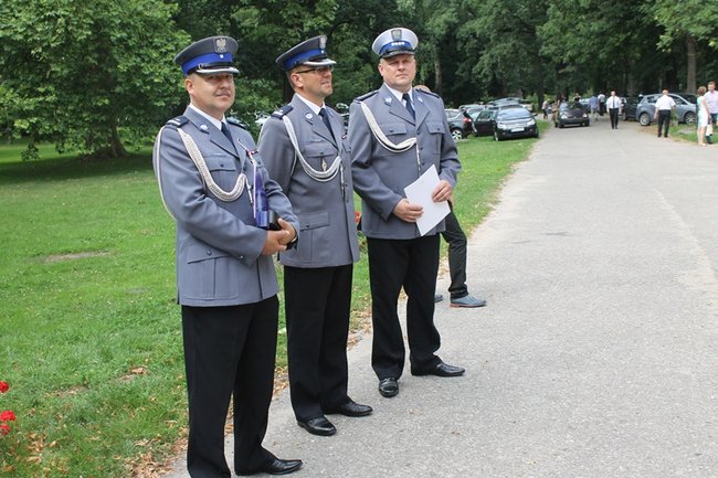 Awanse, wyróżnienia  i... podwyżki - zdjęcia