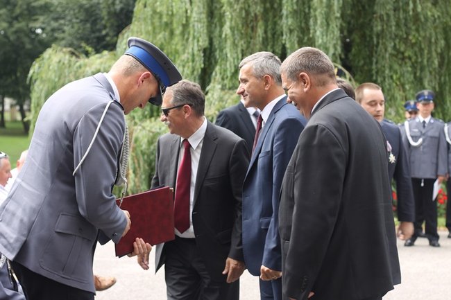 Awanse, wyróżnienia  i... podwyżki - zdjęcia