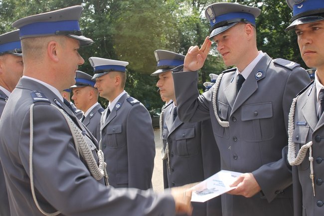 Awanse, wyróżnienia  i... podwyżki - zdjęcia