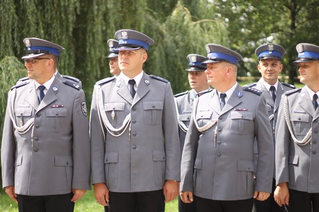 Awanse, wyróżnienia  i... podwyżki - zdjęcia