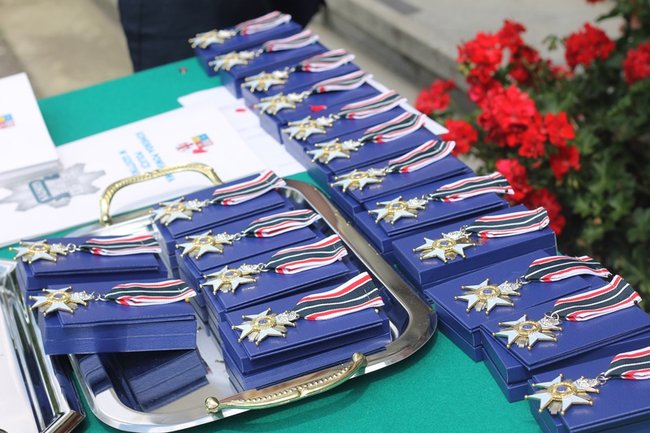 Awanse, wyróżnienia  i... podwyżki - zdjęcia