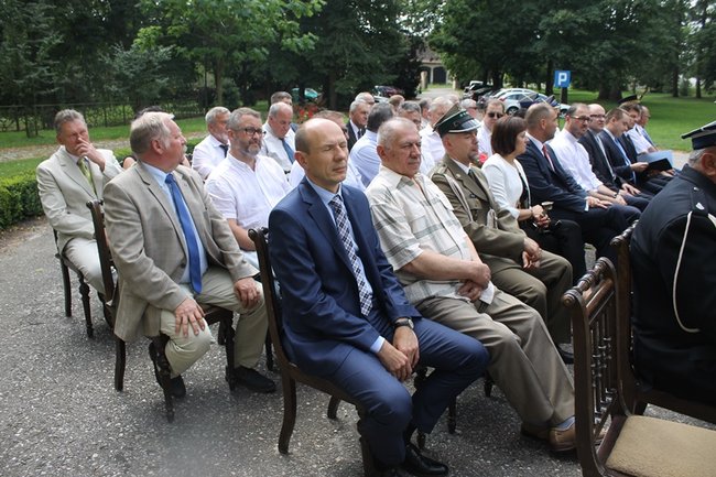 Awanse, wyróżnienia  i... podwyżki - zdjęcia