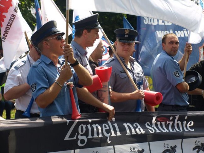 Mundurowi chcą podwyżek! - zdjęcia