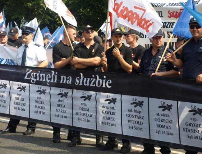 Mundurowi chcą podwyżek! - zdjęcia
