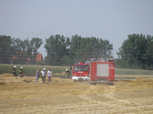 Kombajnista zauważył dym - zdjęcia