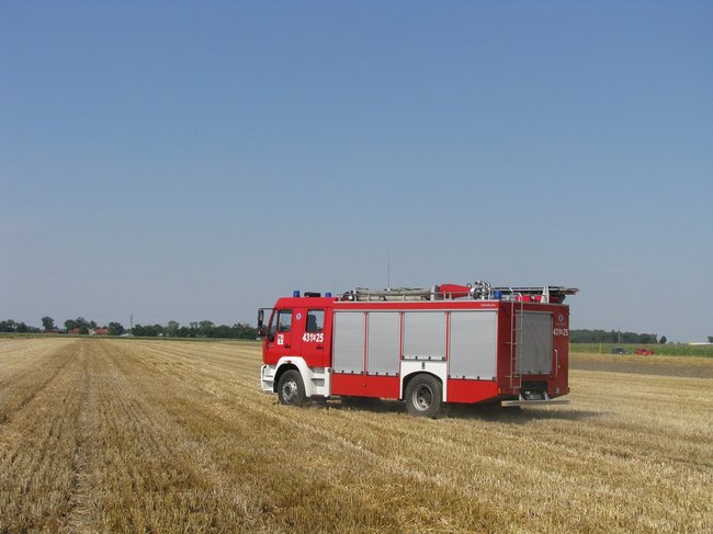 Kombajnista zauważył dym - zdjęcia