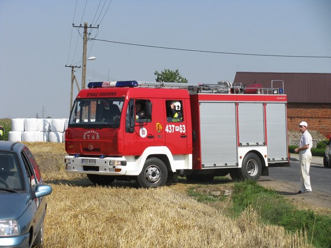 Kombajnista zauważył dym - zdjęcia