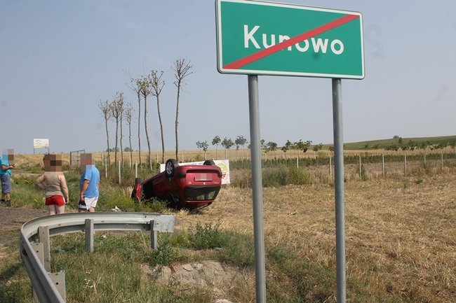 Zemdlała za kierownicą? - zdjęcia