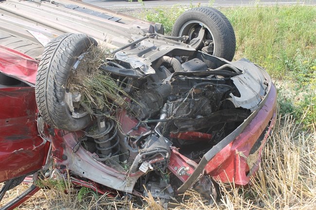 Zemdlała za kierownicą? - zdjęcia