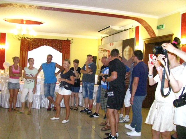 Znany piłkarz dotrzymał słowa - zdjęcia