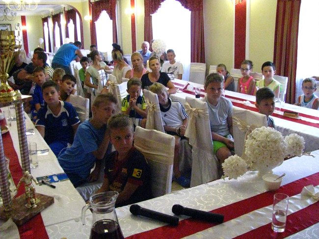 Znany piłkarz dotrzymał słowa - zdjęcia