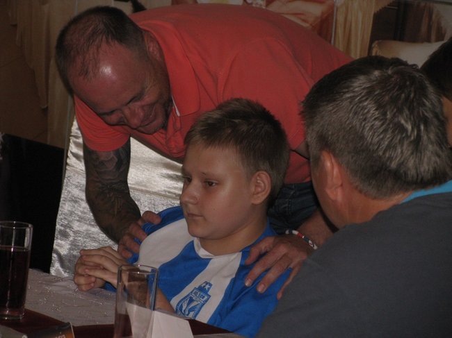 Znany piłkarz dotrzymał słowa - zdjęcia