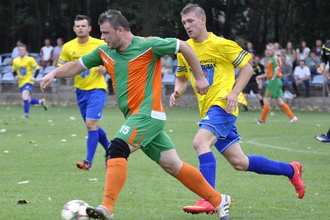 Zmarnowali cztery rzuty karne i odpadli - zdjęcia