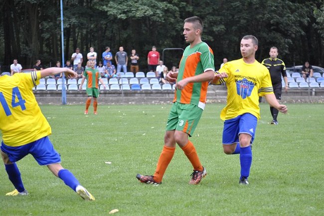 Zmarnowali cztery rzuty karne i odpadli - zdjęcia