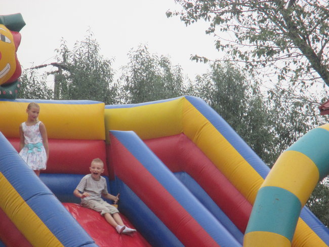 Nieproszeni goście na dożynkach - zdjęcia