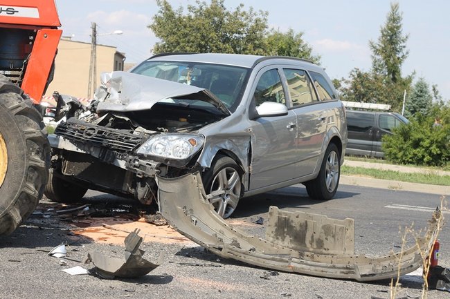Zderzyli się na skrzyżowaniu - zdjęcia