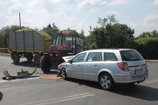 Zderzyli się na skrzyżowaniu - zdjęcia