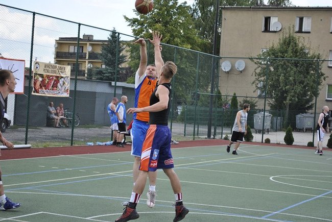 Uliczna koszykówka w Pogorzeli ? zdjęcia