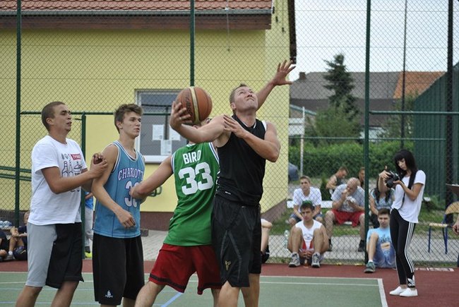 Uliczna koszykówka w Pogorzeli ? zdjęcia