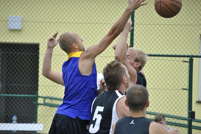 Uliczna koszykówka w Pogorzeli ? zdjęcia