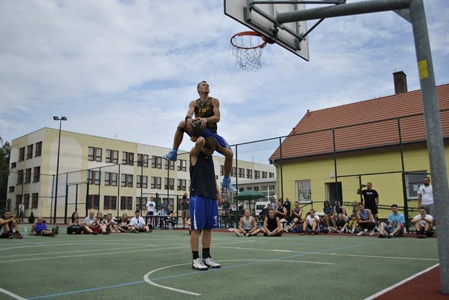 Uliczna koszykówka w Pogorzeli ? zdjęcia