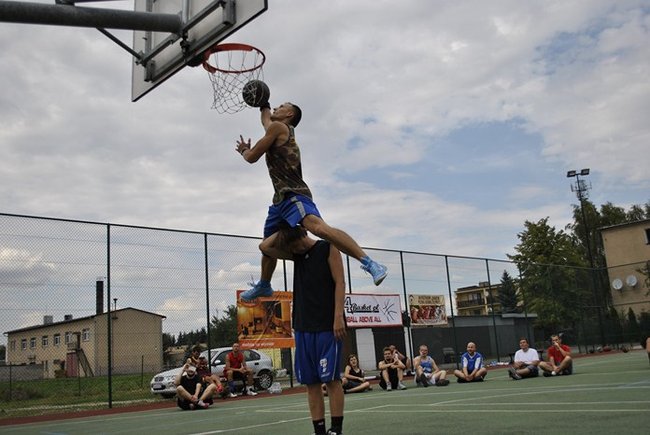 Uliczna koszykówka w Pogorzeli ? zdjęcia