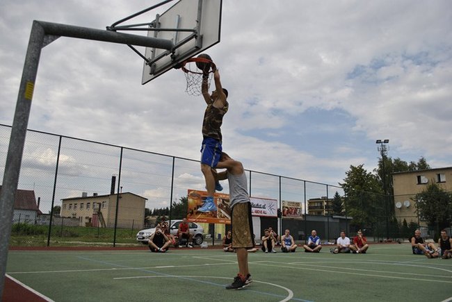 Uliczna koszykówka w Pogorzeli ? zdjęcia